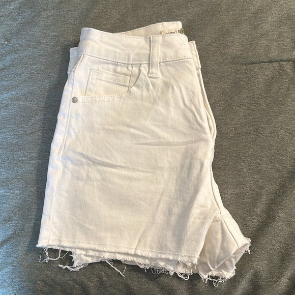 High Rise White Shorts - Picture 3 of 6